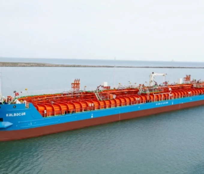 Azerbaijan’s tanker anchor chain entangles Turkish tanker’s