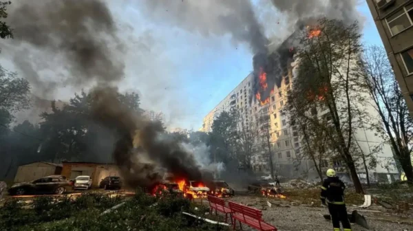 Russian Missile and Bomb Strikes on Kharkiv and Uman Kill Two and Injure 14 on December 26